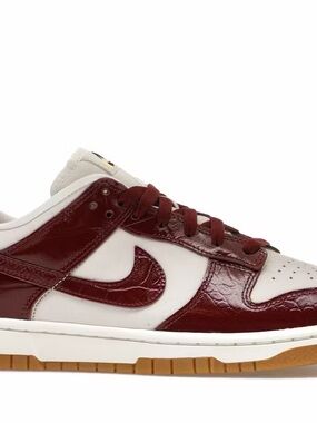 Nike Dunk Low Sneaker - White & Burgundy FJ2260-004